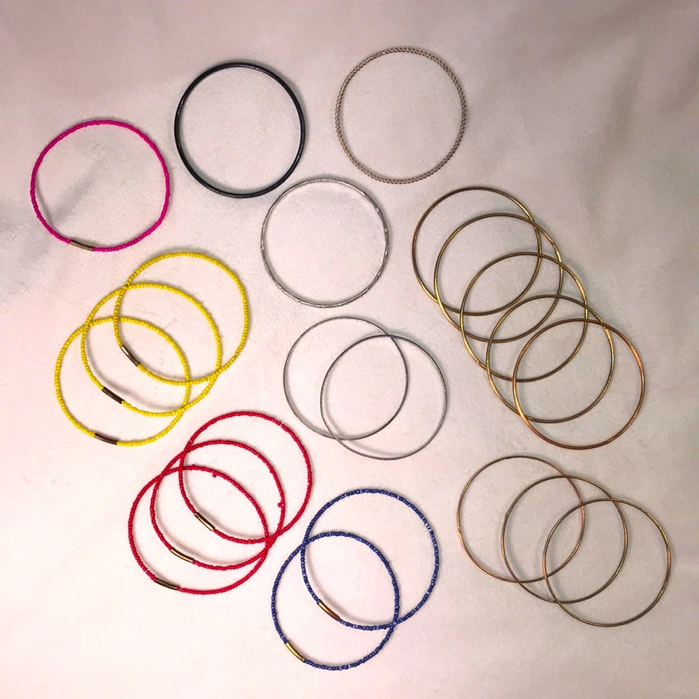 22 Stackable Bangles - Picture 2 of 14